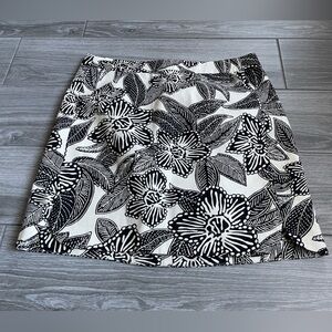 J. Crew Women’s Linen Blend Skirt in black & white floral boho style, size 2•